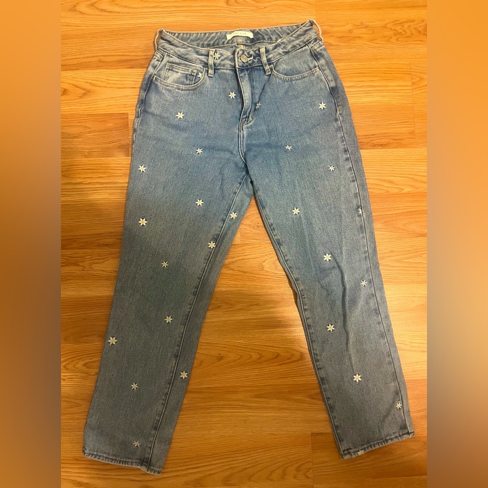 Pacsun Daisy Mom Jeans size 25 slightly worn!